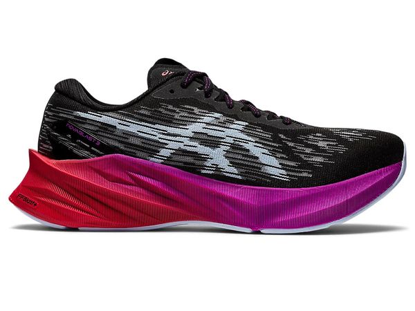 ASICS W NOVABLAST 3 002 BLACK/SOFT SKY